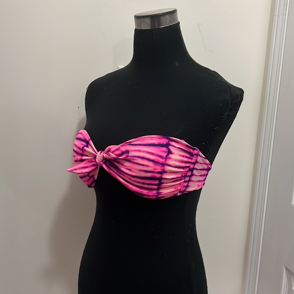 Victoria’s Secret Bandeau Bikini Top Size Medium - Picture 8 of 12